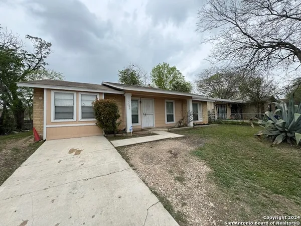$1,395 | 5523 Indian Desert Street, San Antonio, TX 78242