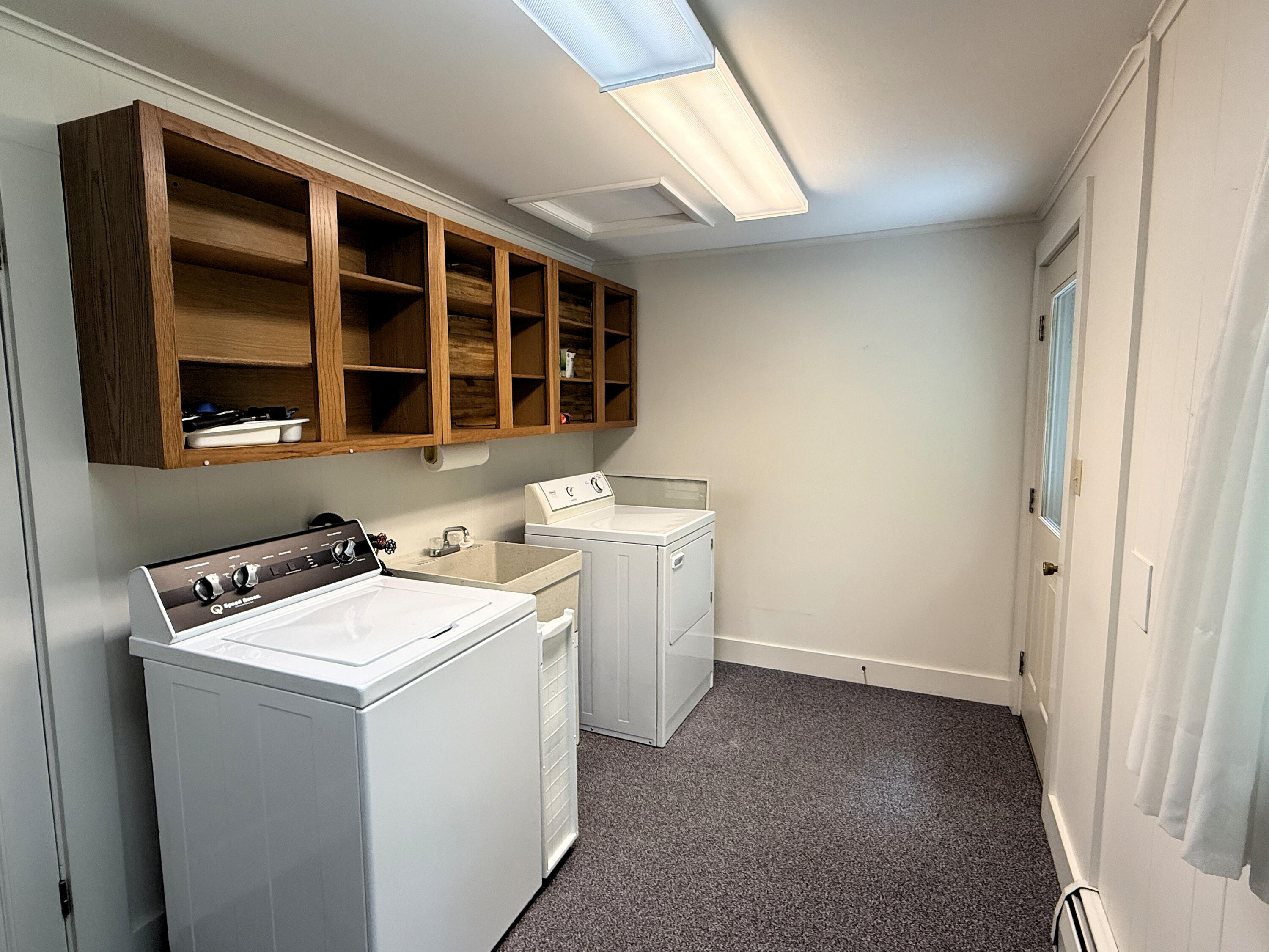 190 Belfast Road Camden, ME 04843 - Photo 12 of 32 Laundry Room