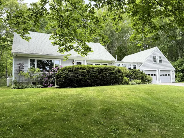 $539,000 | 190 Belfast Road, Camden, ME 04843