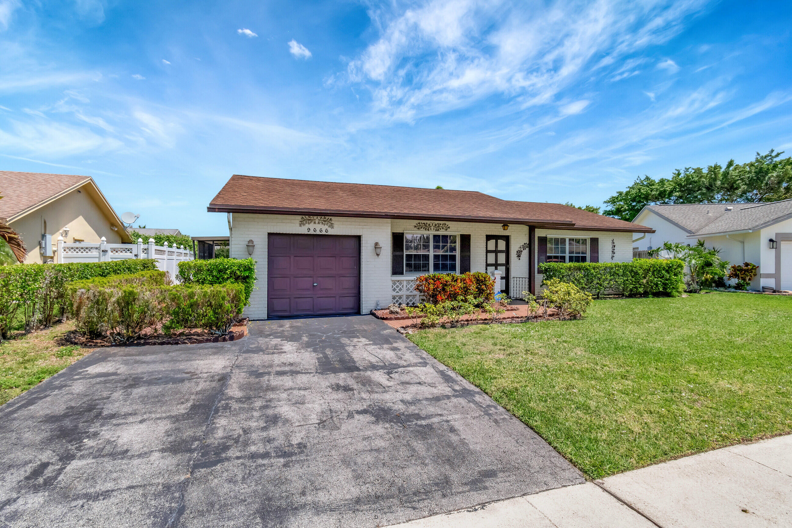9666 Colorado Court Boca Raton, FL 33434 - Photo 2 of 50 DSC_1001