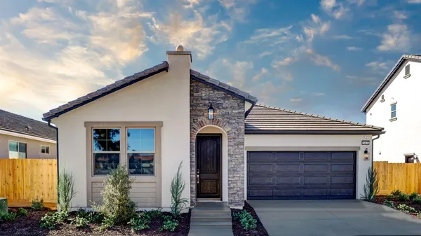 $580,800 | 2447 East O'Keefe Drive, Fresno, CA 93720