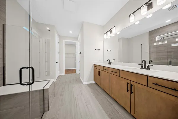 $5,250 | 8123 Fenton Street, Orlando, FL 32836