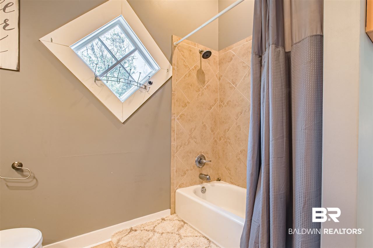 1057 Selma Street Mobile, AL 36604 - Photo 20 of 25 Master Bath