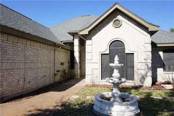 $299,000 | 421 East Redbud Avenue, McAllen, TX 78504