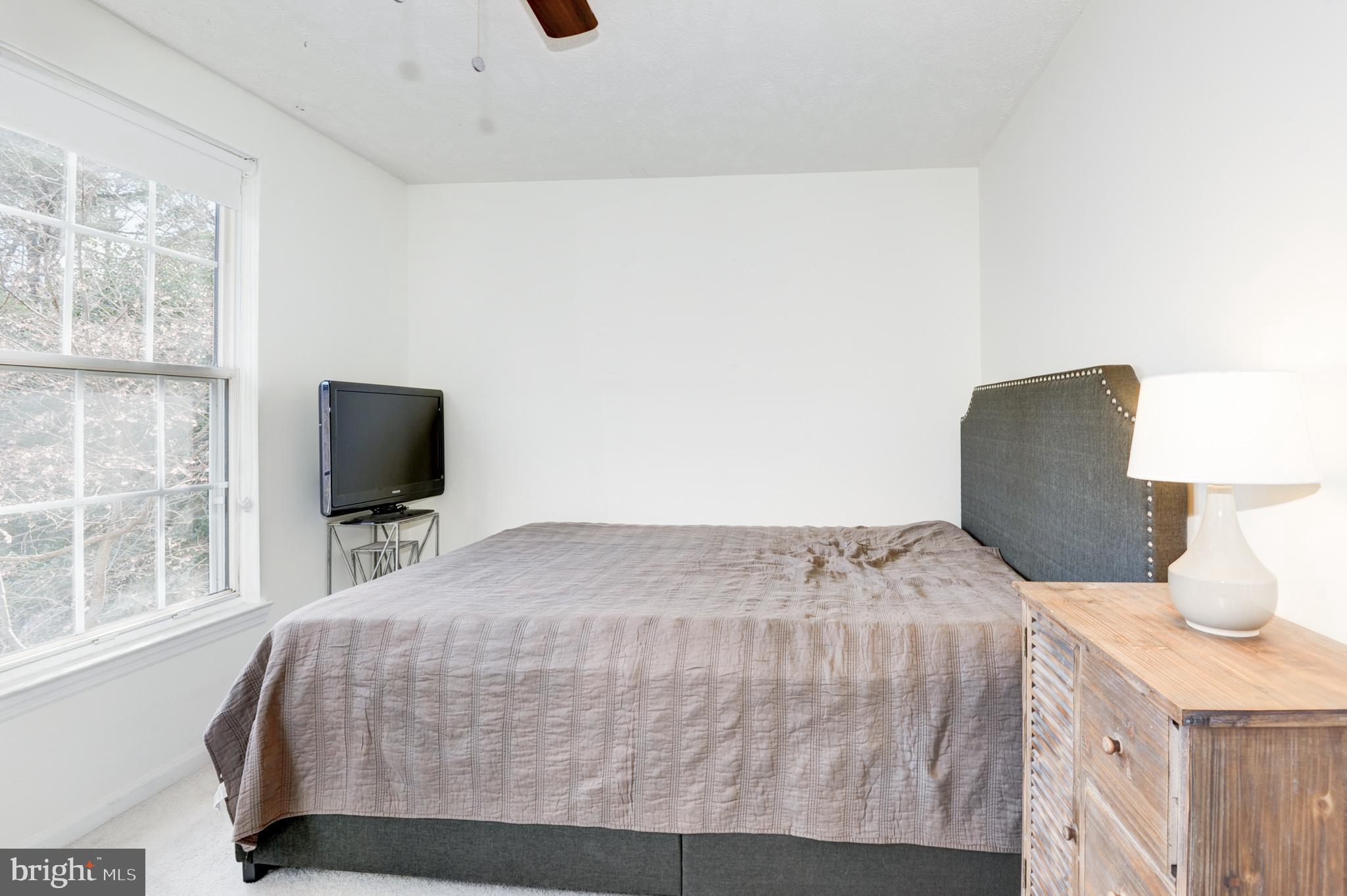 1598 Woodcrest Drive Reston, VA 20194 - Photo 17 of 34 Bedroom #2