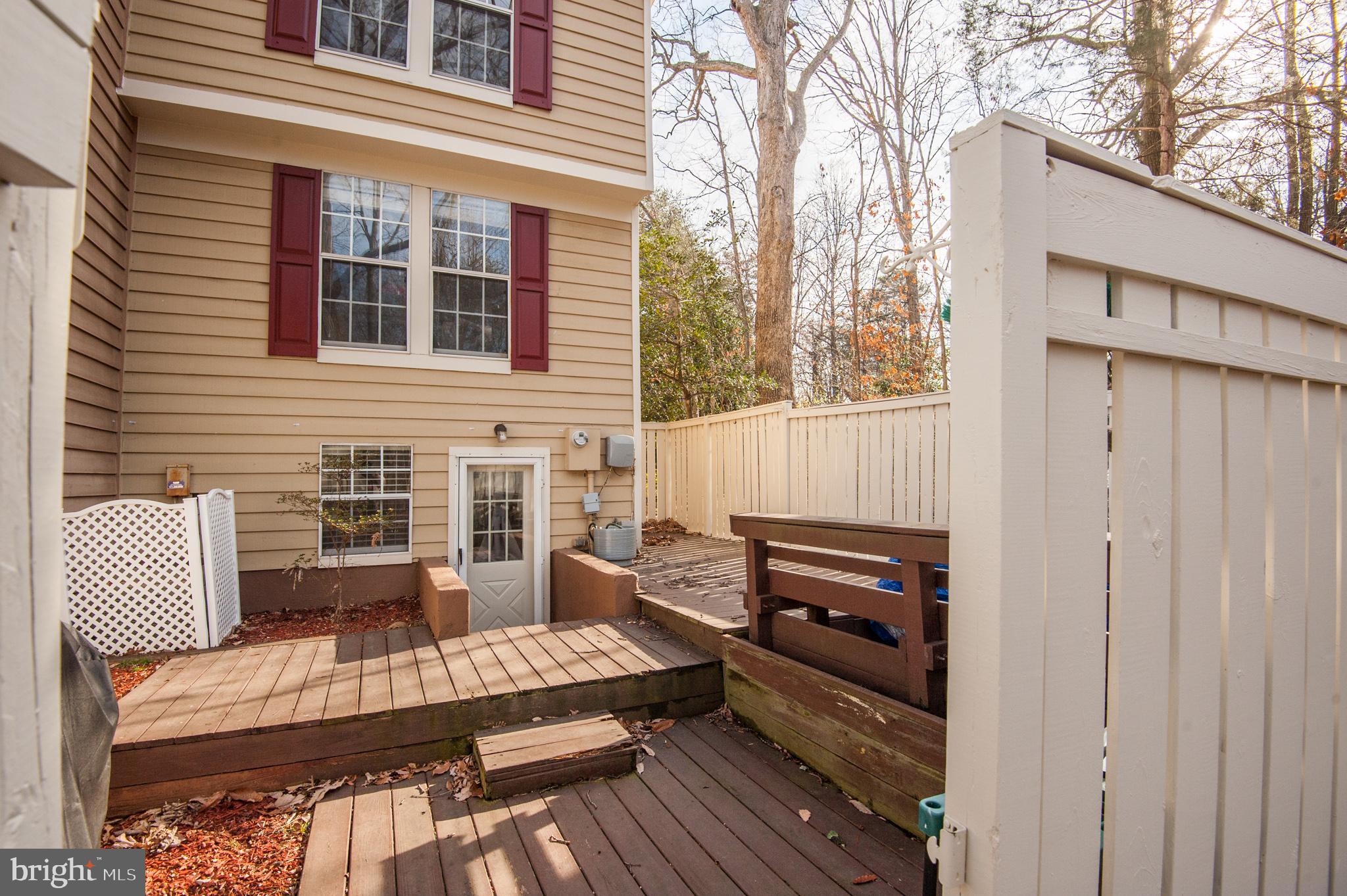 1598 Woodcrest Drive Reston, VA 20194 - Photo 29 of 34 Rear Deck