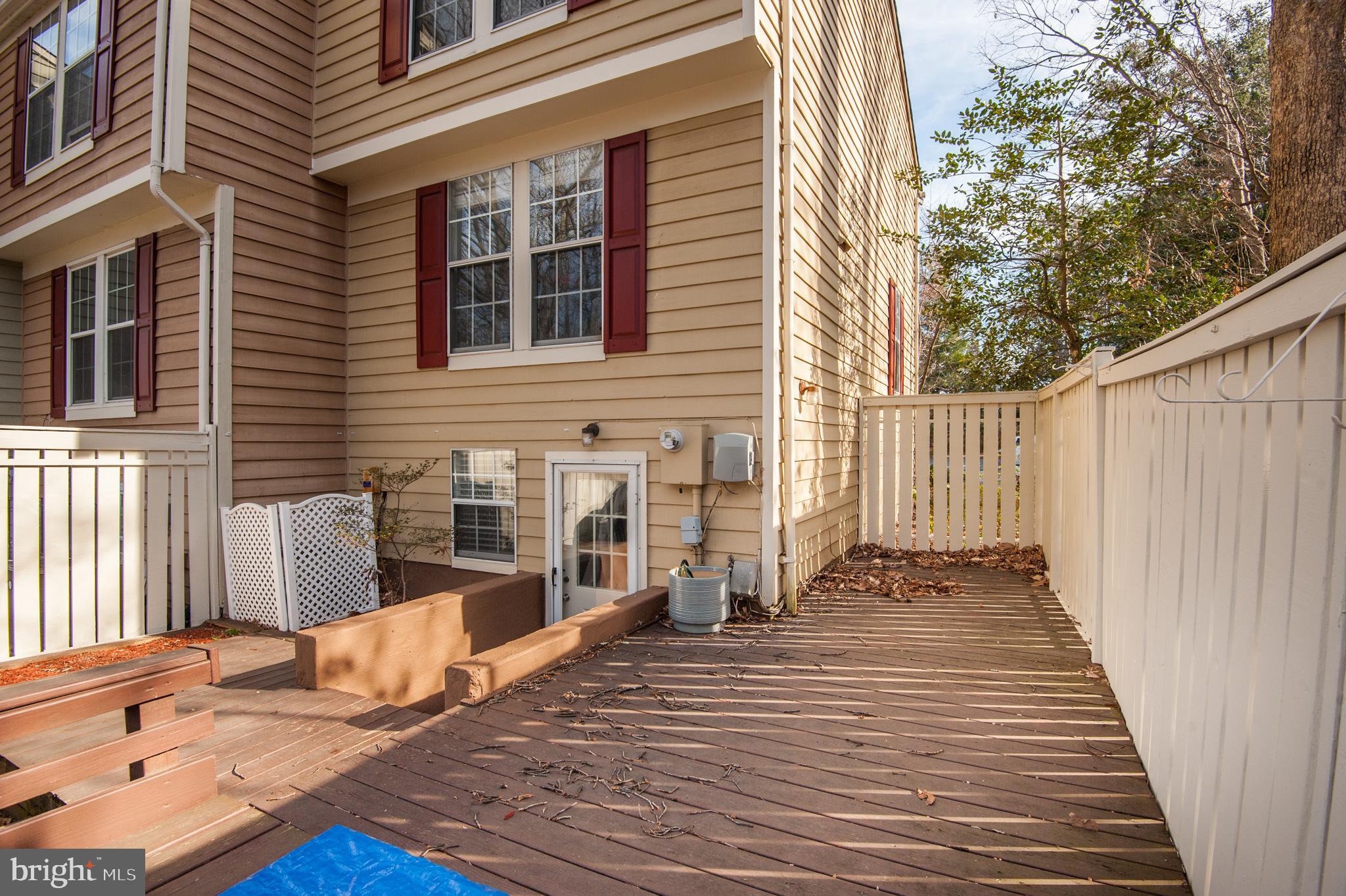 1598 Woodcrest Drive Reston, VA 20194 - Photo 31 of 34 Rear Deck