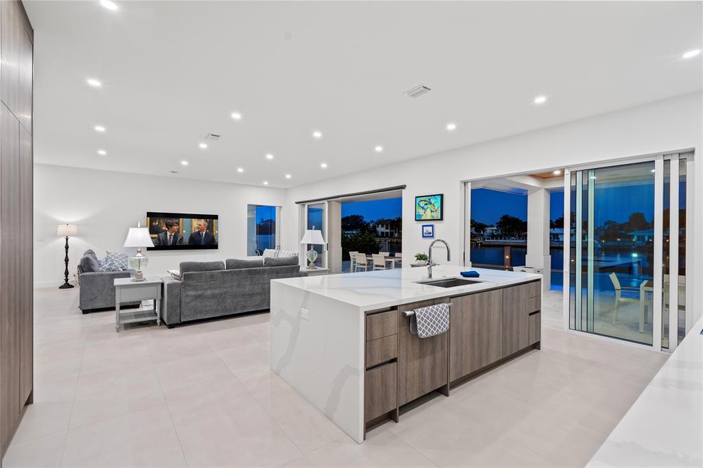 2103 North Riverside Drive Pompano Beach, FL 33062 - Photo 11 of 49