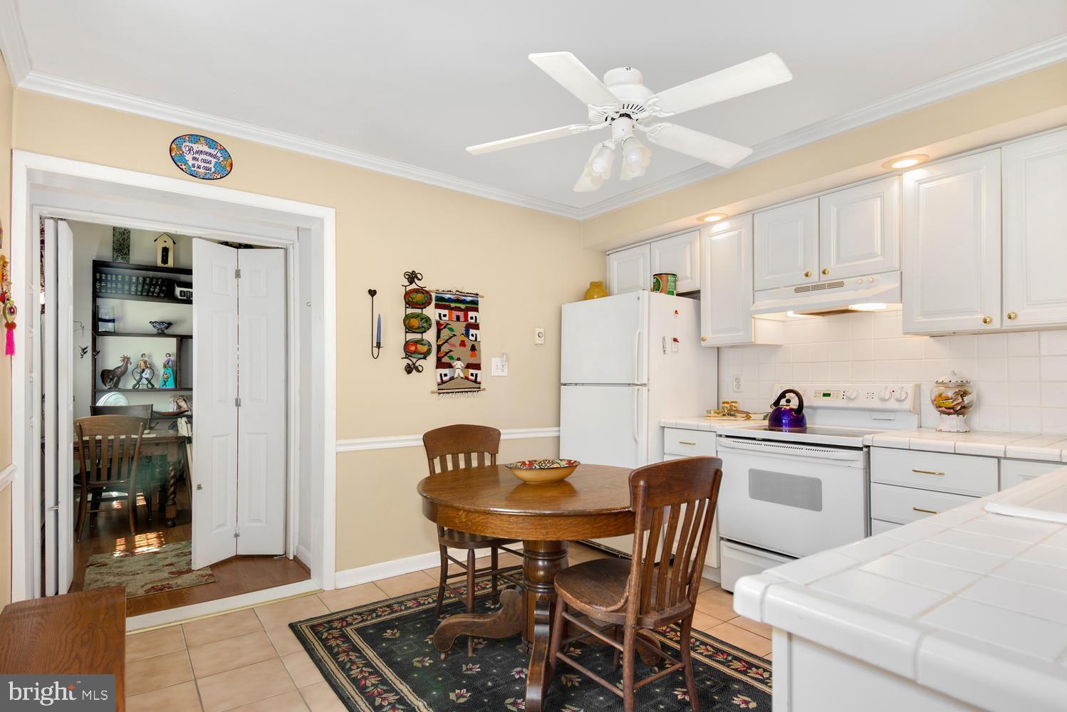 25 Fingerboard Schoolhouse Road Earleville, MD 21919 - Photo 12 of 38 Spacious kitchen with room for table