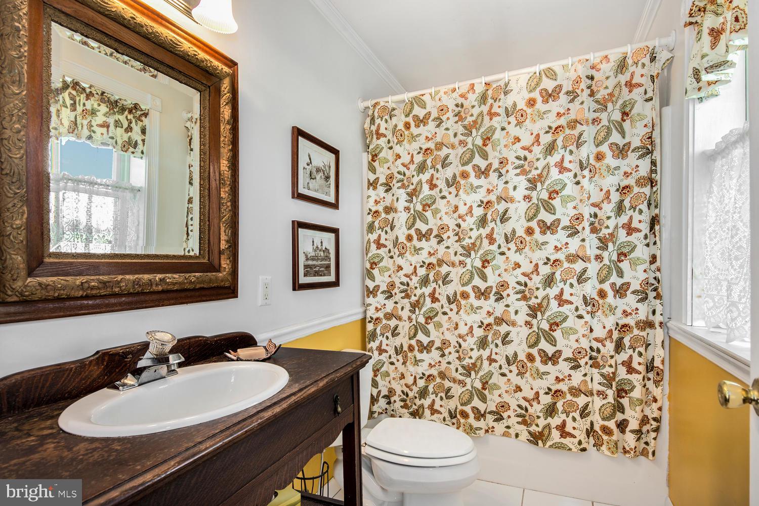 25 Fingerboard Schoolhouse Road Earleville, MD 21919 - Photo 21 of 38 Main floor full bath