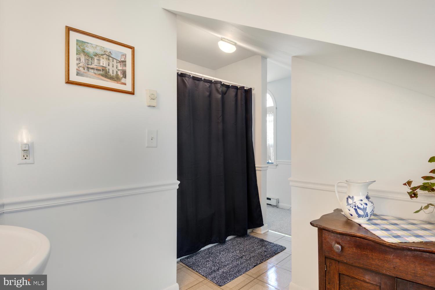 25 Fingerboard Schoolhouse Road Earleville, MD 21919 - Photo 26 of 38 Second level full bath shower