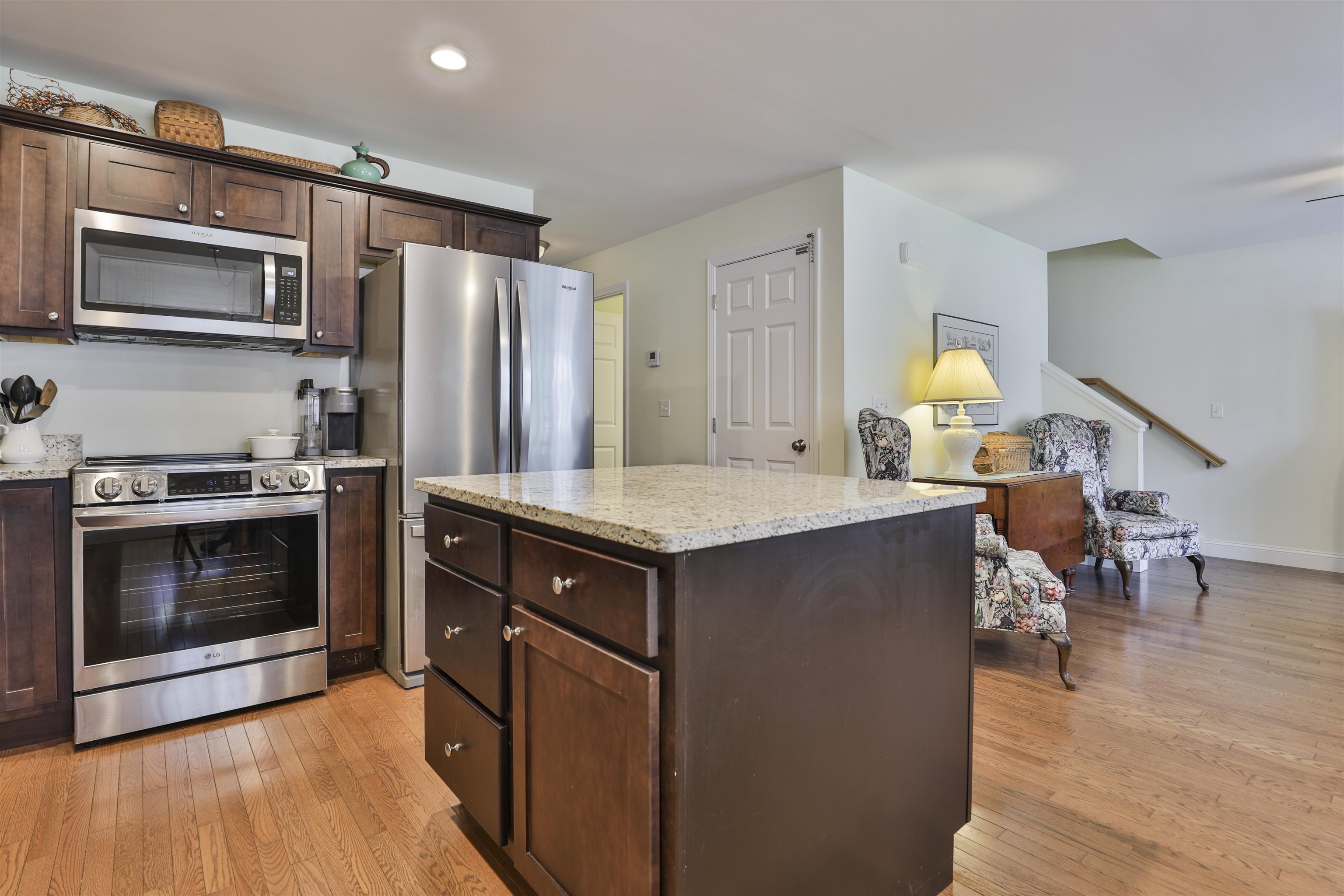 8 Cedar Way, Unit B Goffstown, NH 03045 - Photo 13 of 35