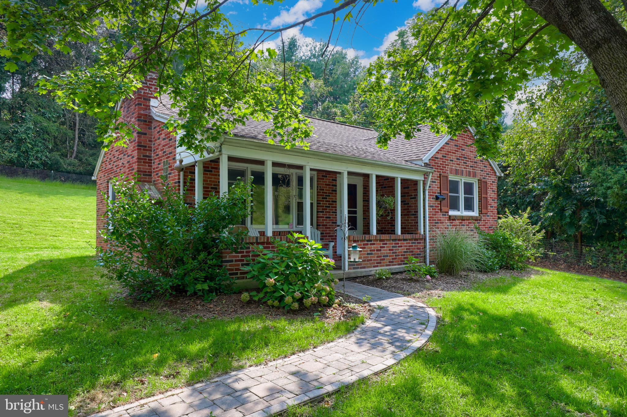 370 Green Valley Road York, PA 17403 - Photo 1 of 26 Gallery Image 1