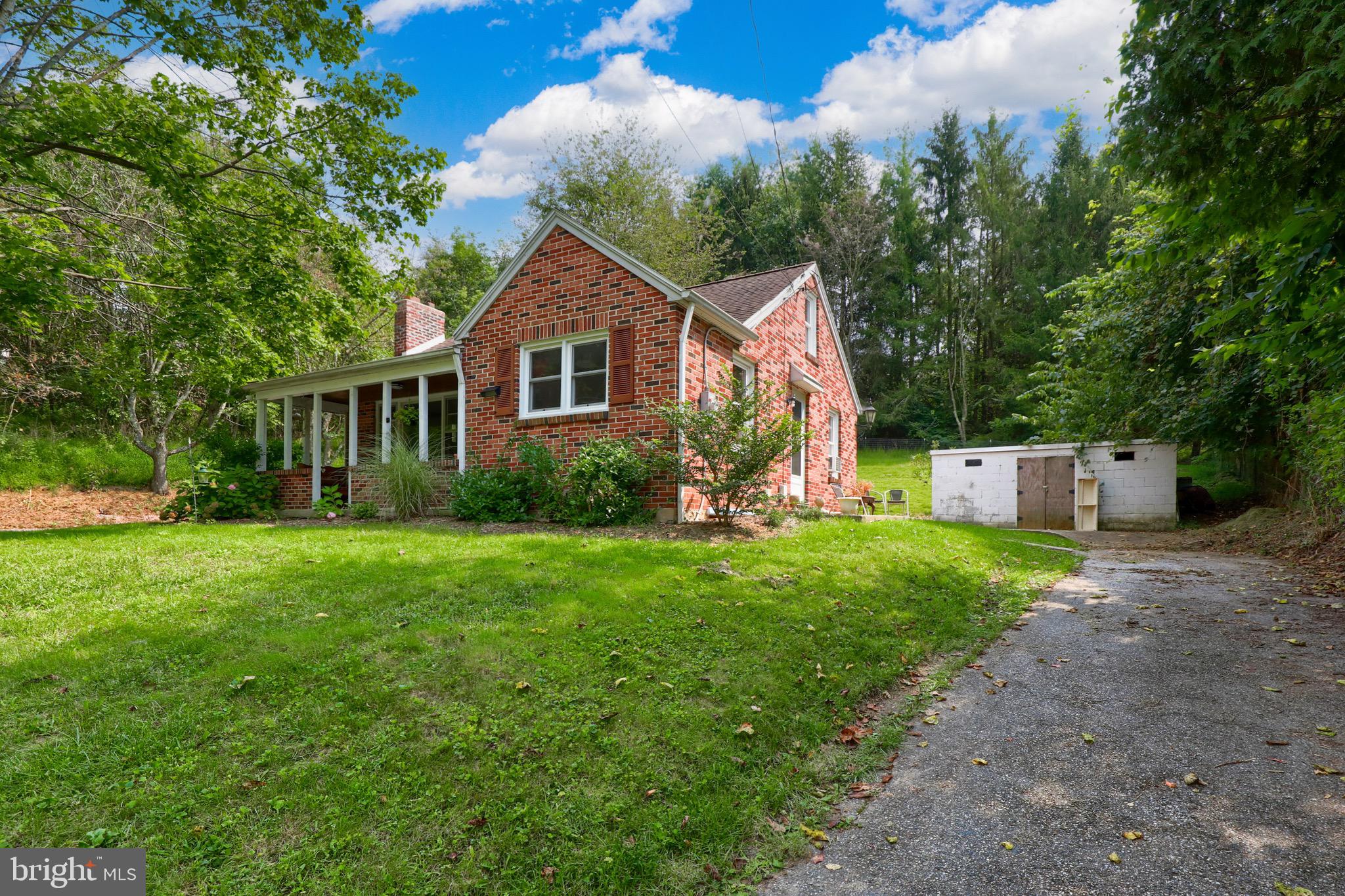 370 Green Valley Road York, PA 17403 - Photo 16 of 26 Gallery Image 16