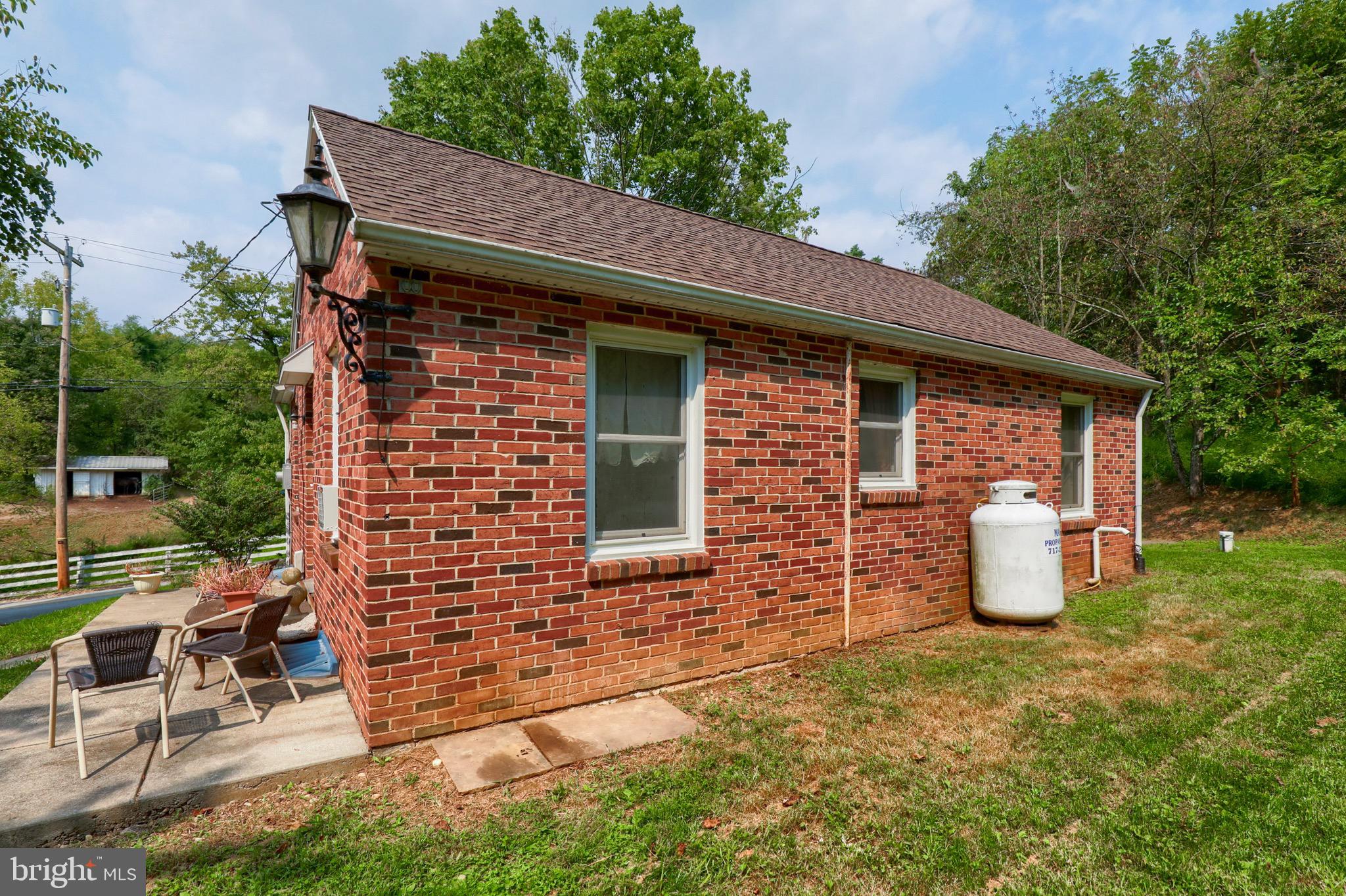 370 Green Valley Road York, PA 17403 - Photo 17 of 26 Gallery Image 17
