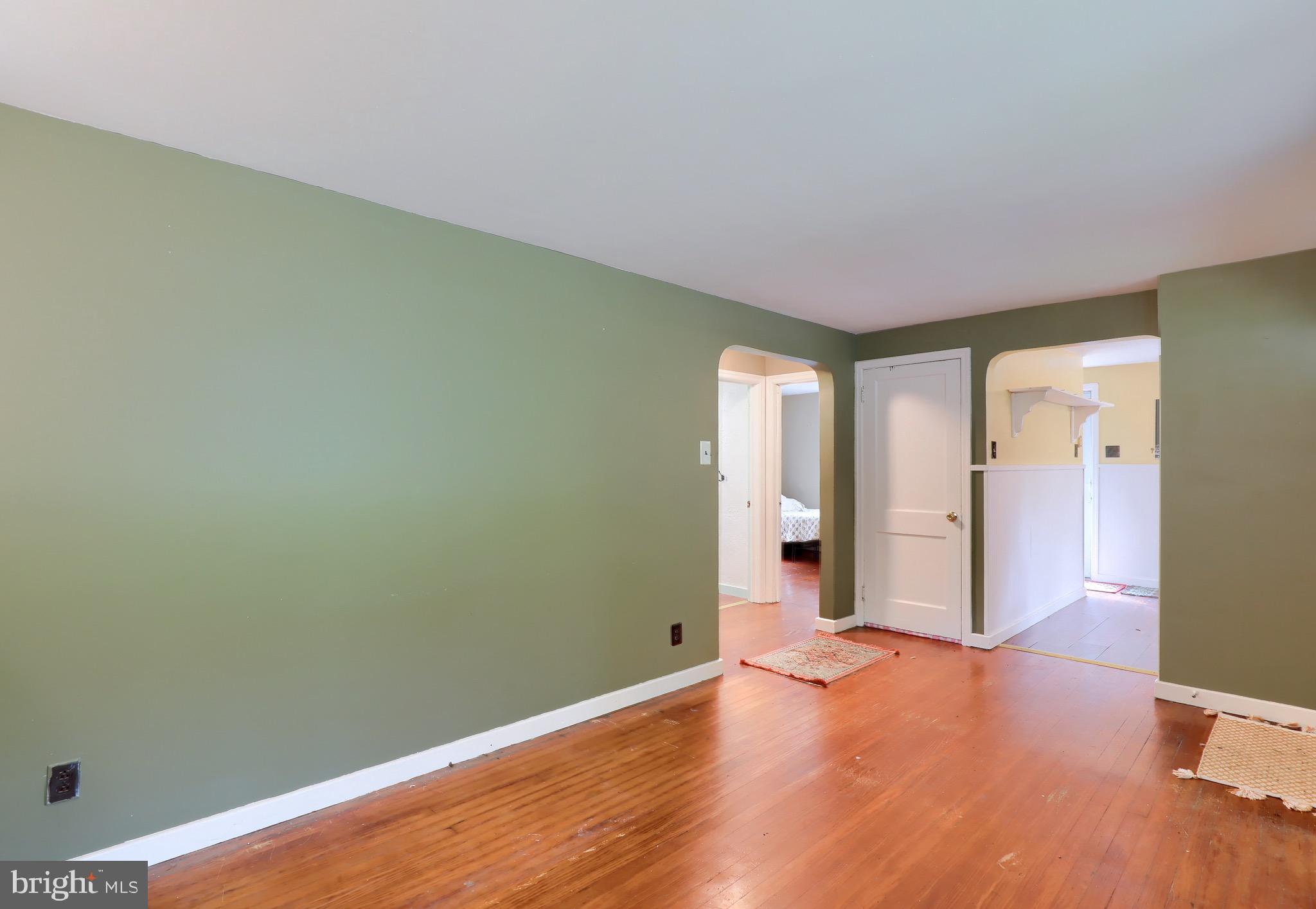 370 Green Valley Road York, PA 17403 - Photo 6 of 26 Gallery Image 6