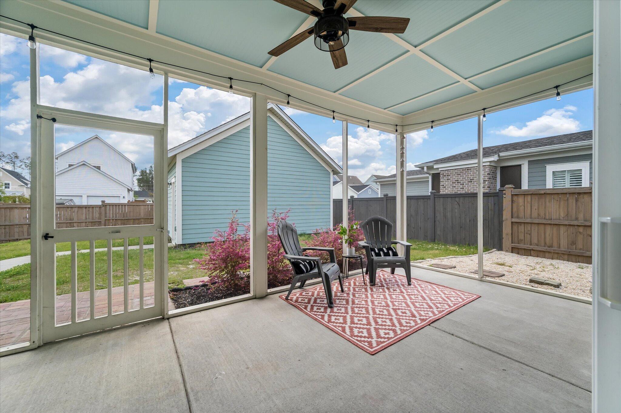 619 Blueway Avenue Summerville, SC 29486 - Photo 18 of 40 Back Porch