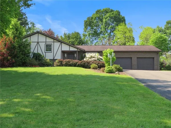 $129,900 | 1947 Grand Boulevard, Monessen, PA 15062
