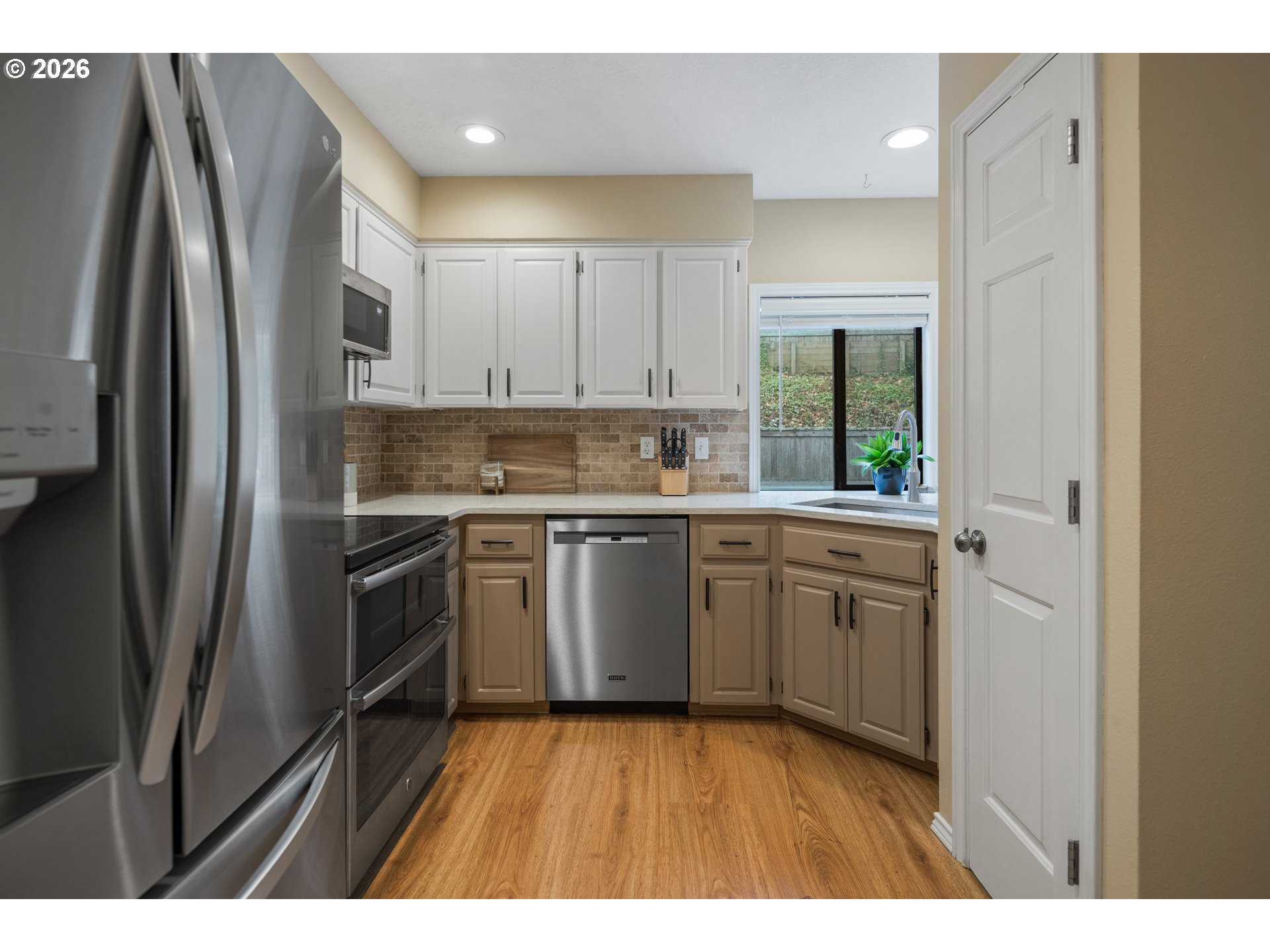 7949 Southwest Connemara Terrace Beaverton, OR 97008 - Photo 9 of 24