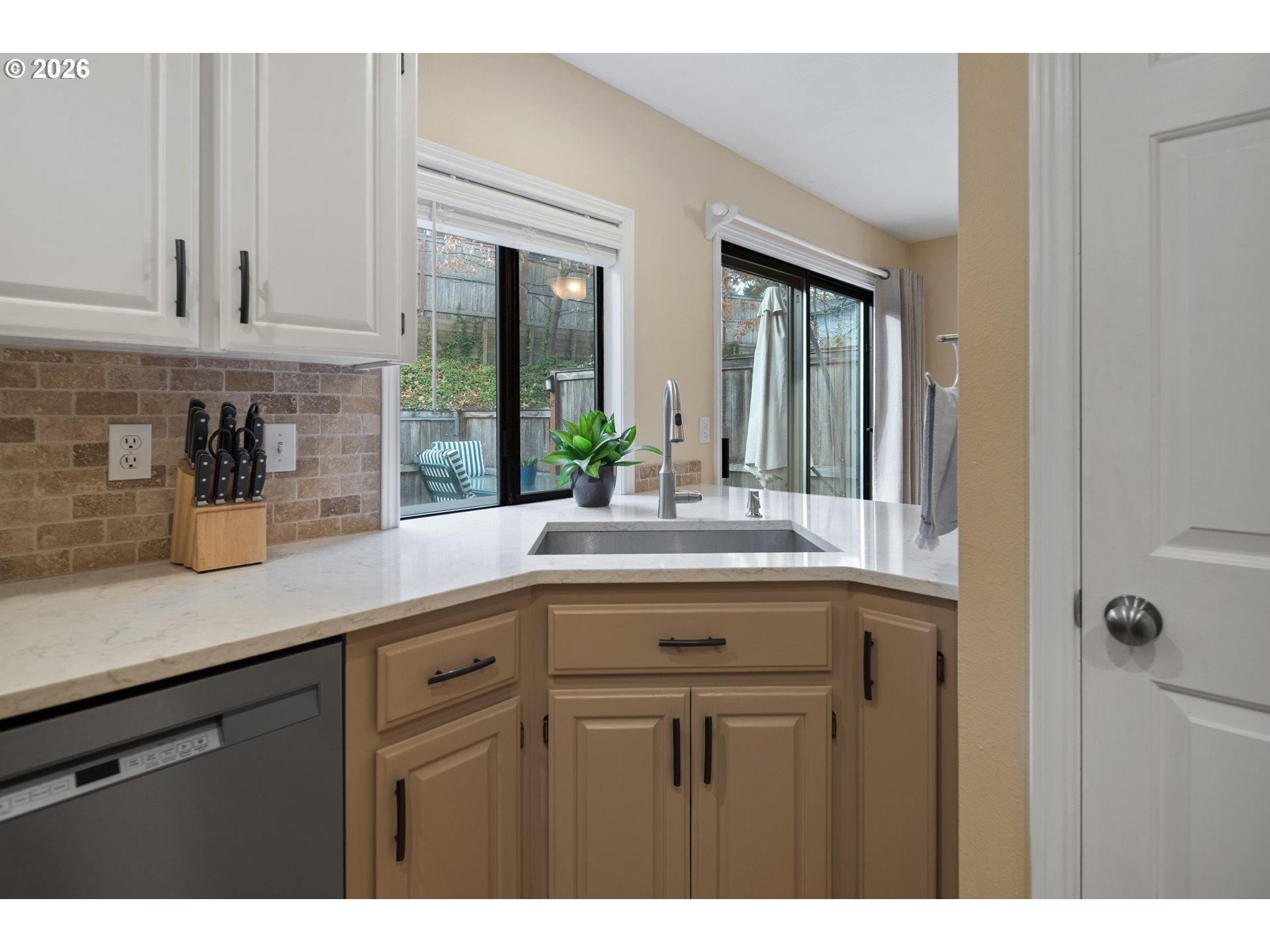 7949 Southwest Connemara Terrace Beaverton, OR 97008 - Photo 10 of 24