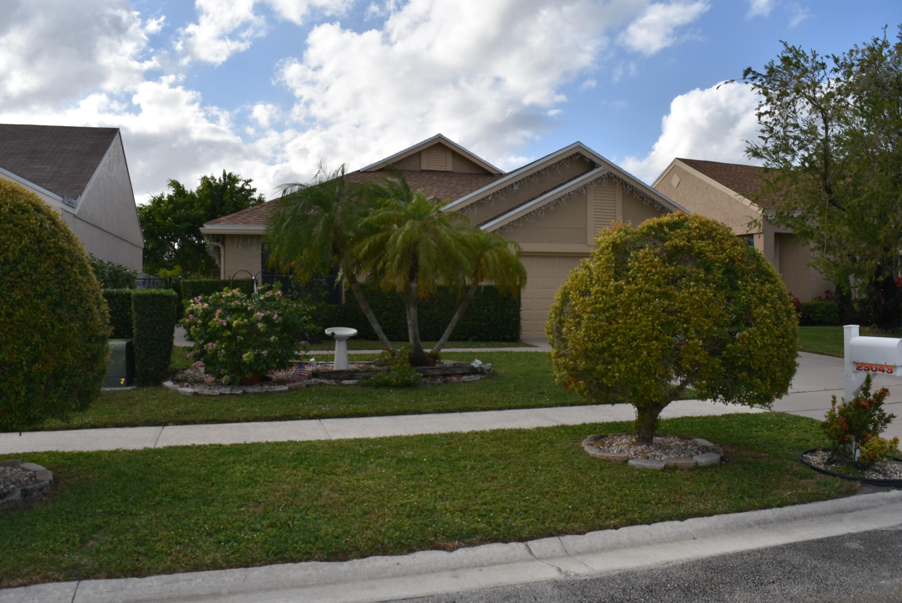 23043 Sunfield Drive Boca Raton, FL 33433 - Photo 3 of 34 DSC_3797