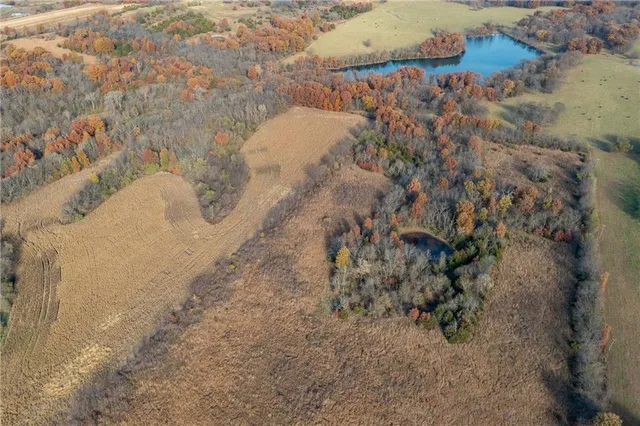 $390,500 | Tbd West Oak Street, Breckenridge, MO 64625