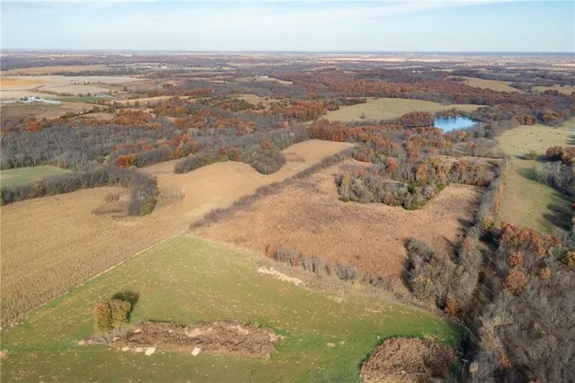 $390,500 | Tbd West Oak Street, Breckenridge, MO 64625