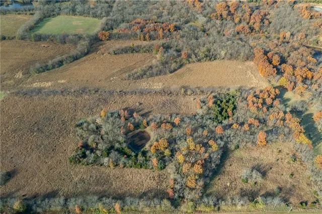 $390,500 | Tbd West Oak Street, Breckenridge, MO 64625