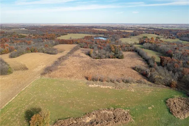 $390,500 | Tbd West Oak Street, Breckenridge, MO 64625