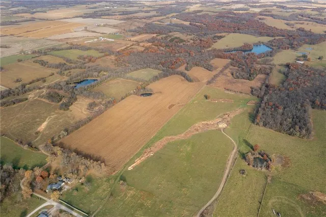 $390,500 | Tbd West Oak Street, Breckenridge, MO 64625