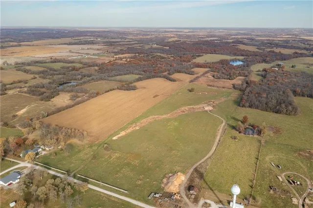 $390,500 | Tbd West Oak Street, Breckenridge, MO 64625
