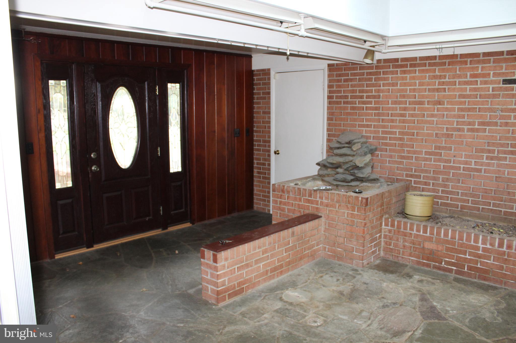 24 Carrolls Tract Road Fairfield, PA 17320 - Photo 21 of 47 Foyer