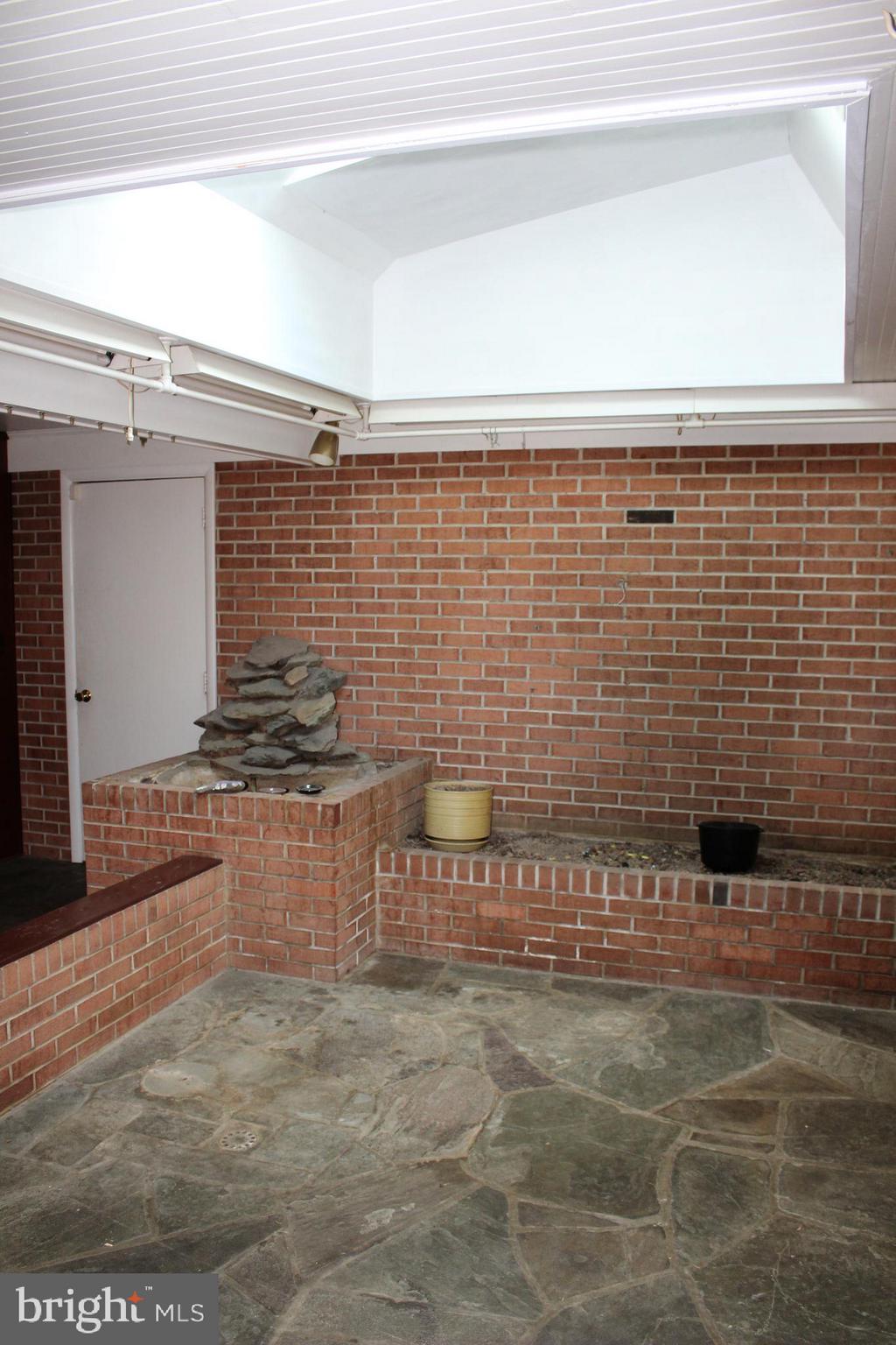 24 Carrolls Tract Road Fairfield, PA 17320 - Photo 22 of 47 Foyer