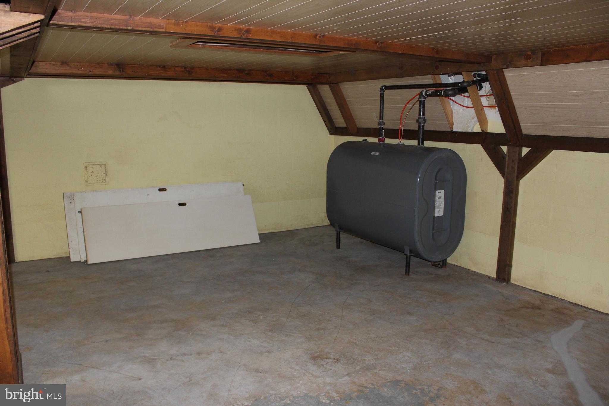 24 Carrolls Tract Road Fairfield, PA 17320 - Photo 39 of 47 New Oil Tank