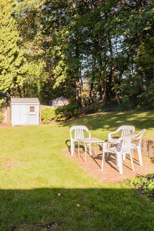 22 Holly Road Braintree, MA 02184 - Photo 5 of 28 Gallery Image 5