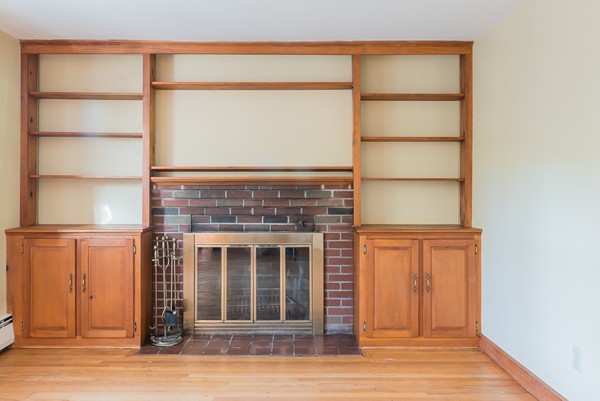 22 Holly Road Braintree, MA 02184 - Photo 7 of 28 Gallery Image 7