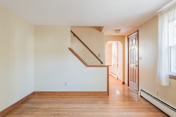 22 Holly Road Braintree, MA 02184 - Photo 9 of 28 Gallery Image 9