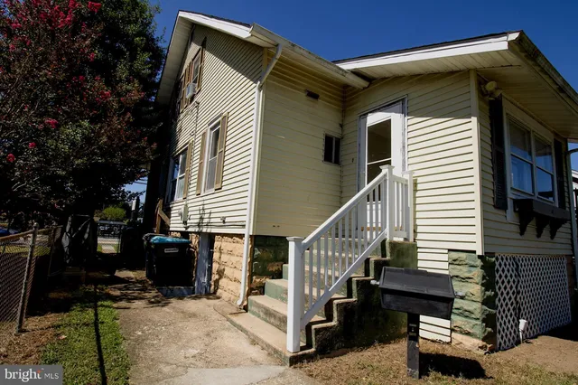 $300,000 | 110 North Dupont Boulevard, Smyrna, DE 19977