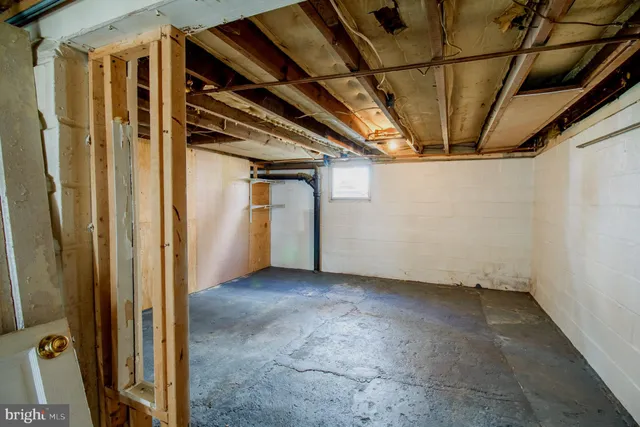 $300,000 | 110 North Dupont Boulevard, Smyrna, DE 19977