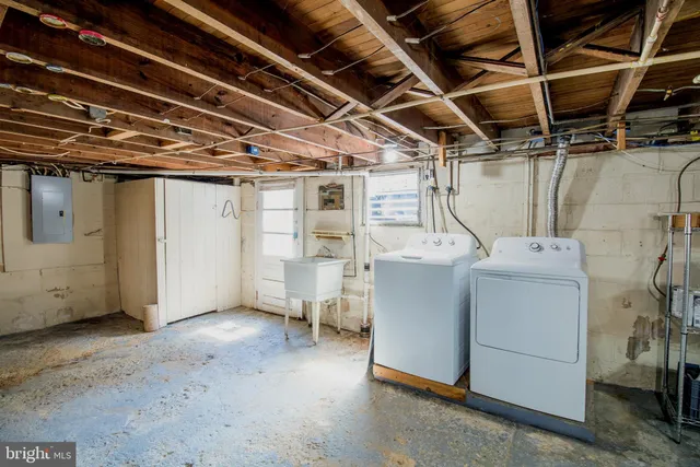 $300,000 | 110 North Dupont Boulevard, Smyrna, DE 19977