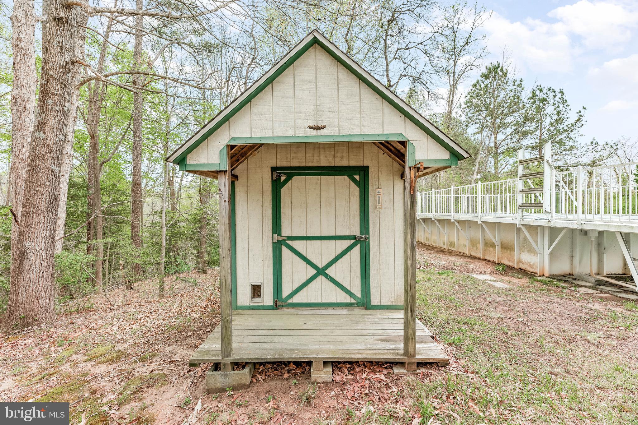 25696 Ricky Drive Hollywood, MD 20636 - Photo 9 of 44 Small Pool House/Shed