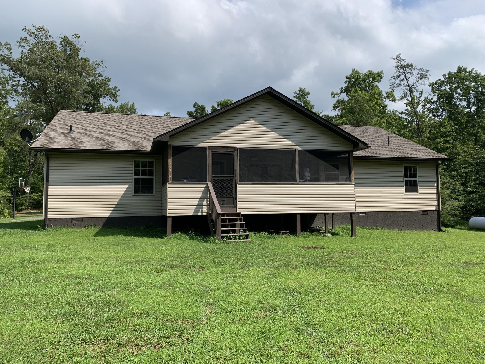290 North Laurel Loop Monterey, TN 38574 - Photo 2 of 24 Gallery Image 2