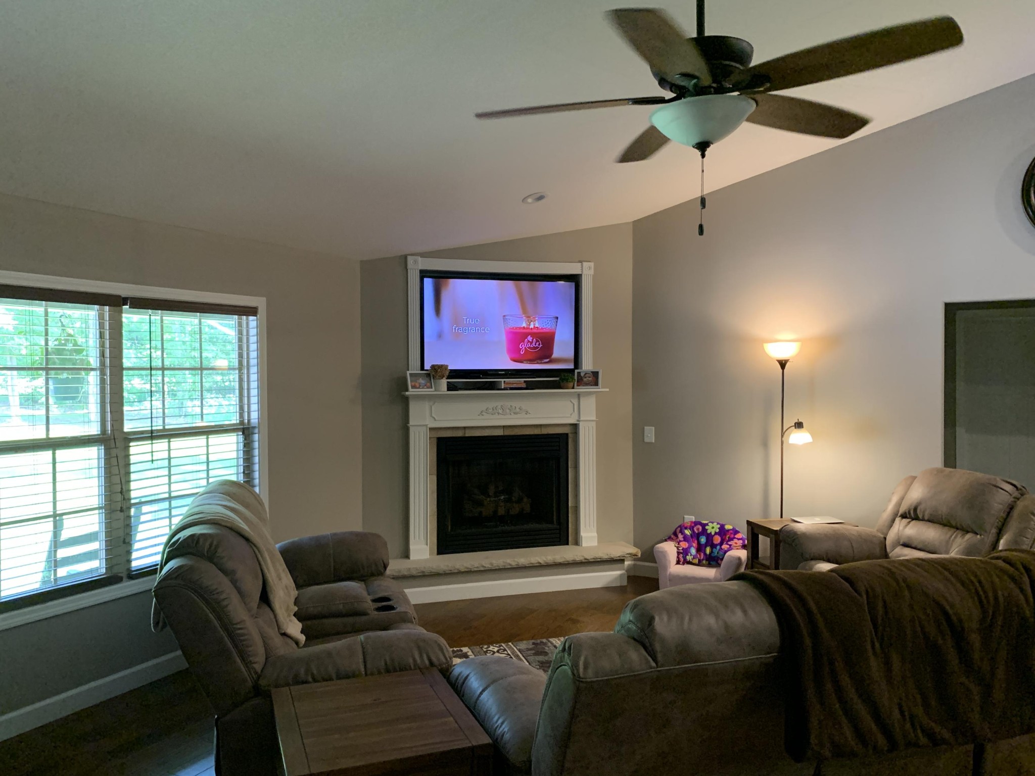 290 North Laurel Loop Monterey, TN 38574 - Photo 4 of 24 Gallery Image 4