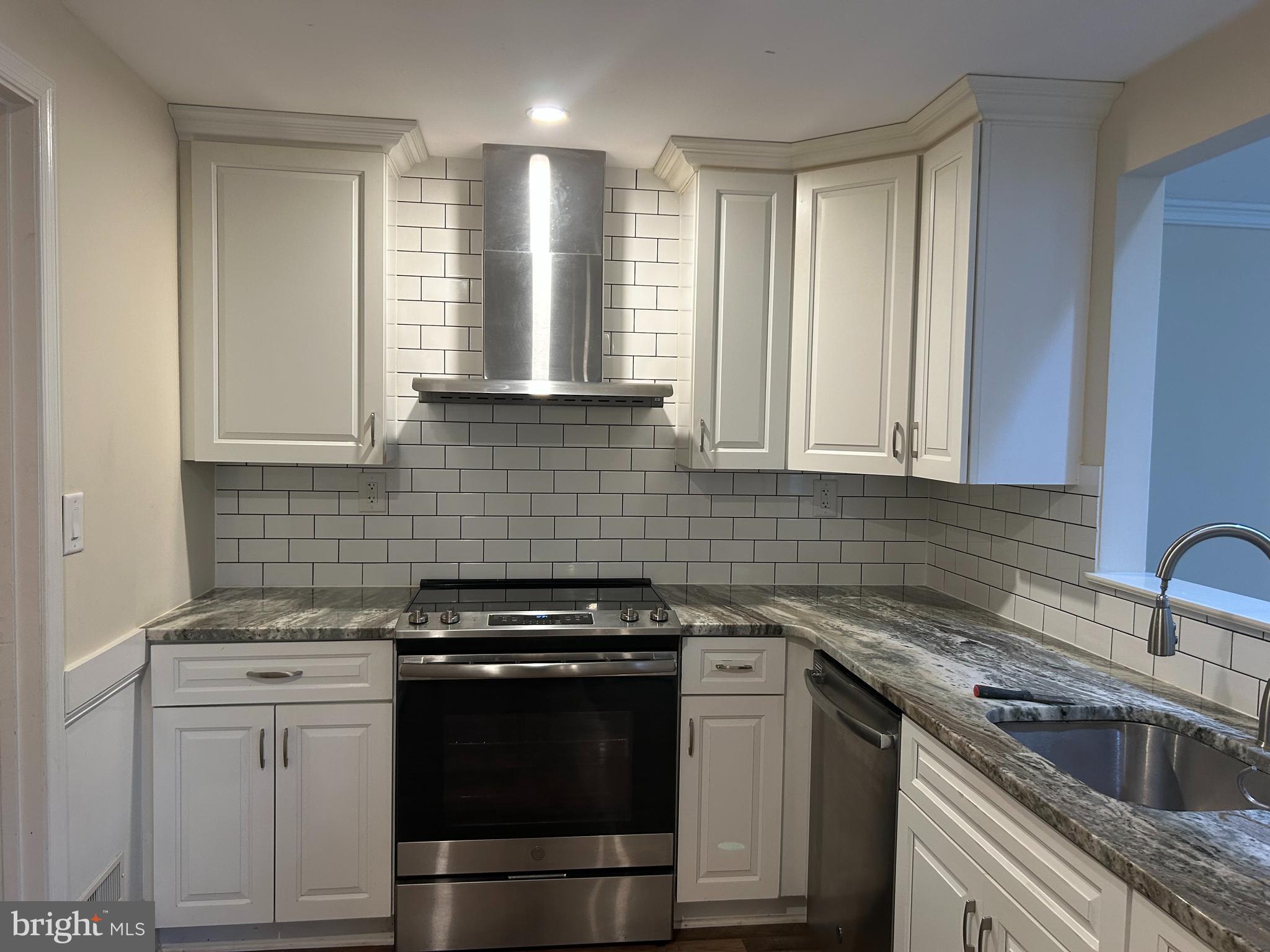 7 Haddon Court Marlton, NJ 08053 - Photo 2 of 8