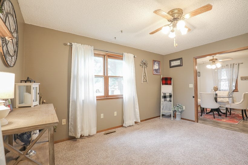 131 East Hickory Street Riverside, IA 52327 - Photo 8 of 31 Gallery Image 8