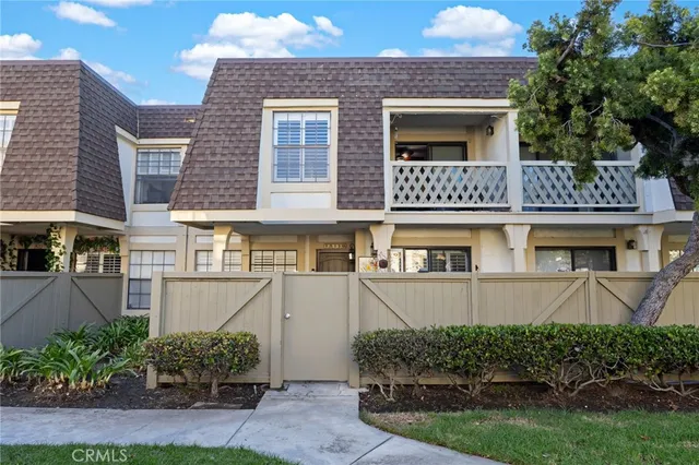 $719,000 | 15110 Henley Drive, Unit 51, Westminster, CA 92683