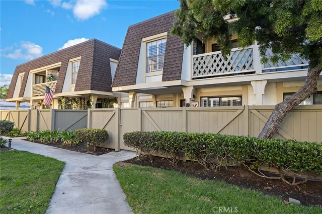 $719,000 | 15110 Henley Drive, Unit 51, Westminster, CA 92683