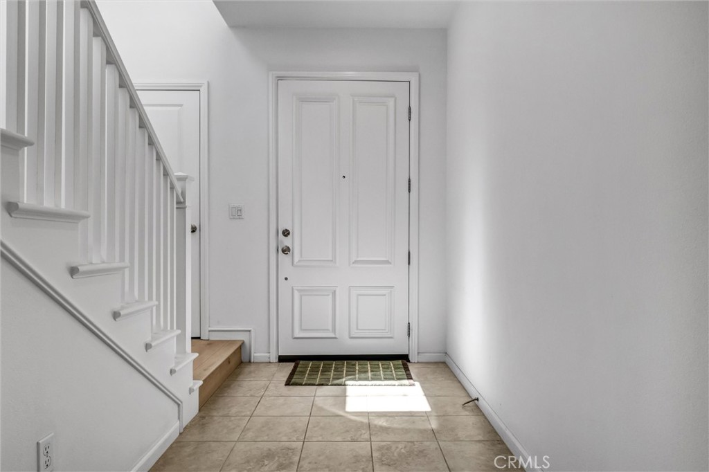 121 Rodeo Irvine, CA 92602 - Photo 6 of 34