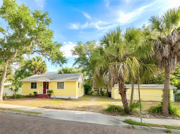 $398,000 | 427 5th Street North, Safety Harbor, FL 34695
