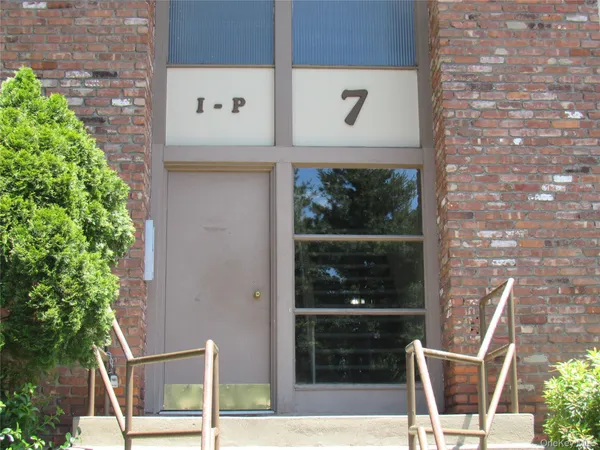 $2,750 | 7 North James Street, Unit I, Peekskill, NY 10566